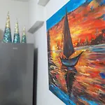 Arting Sea-a Dog Friendly House