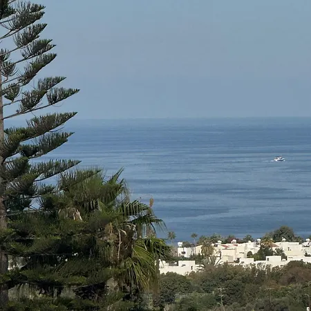 Arting Sea-a Dog Friendly House *