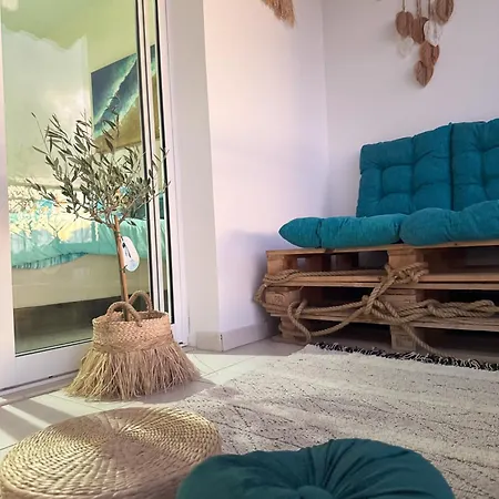 Arting Sea-a Dog Friendly House Casa de Férias