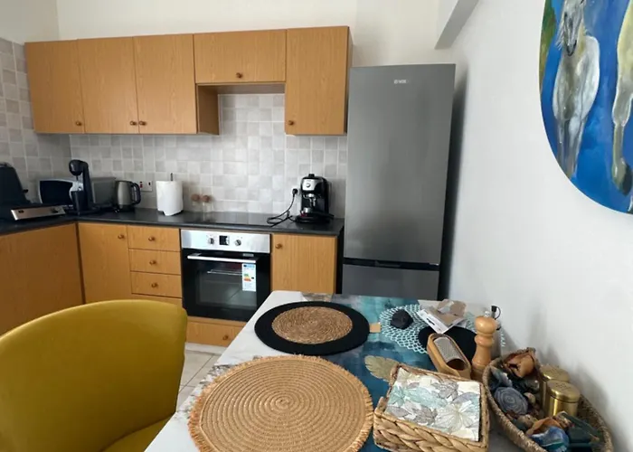 Arting Sea-a Dog Friendly House *