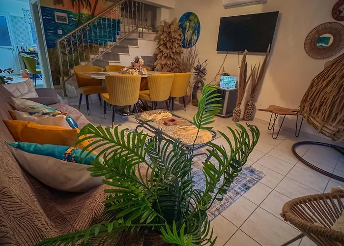 Arting Sea-a Dog Friendly House *