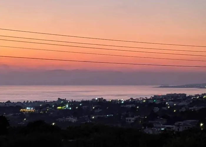 Arting Sea-a Dog Friendly House *