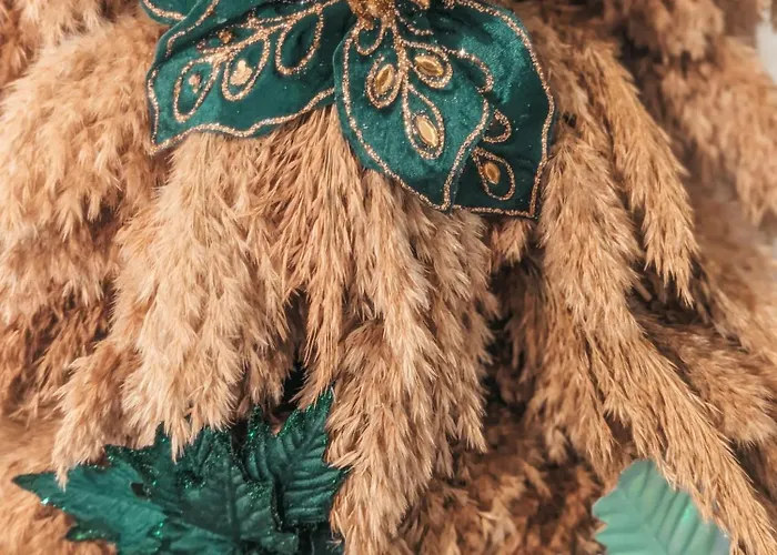 Arting Sea-a Dog Friendly House